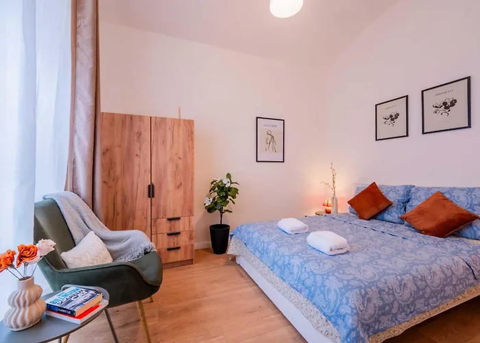 Retreat Boutique Hostel *